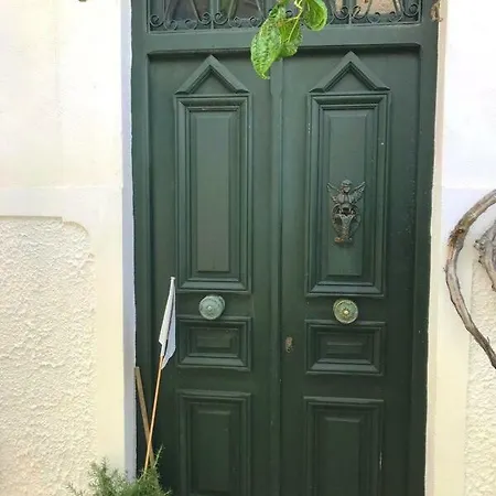 Alexandra's House, * Galaxídhion
